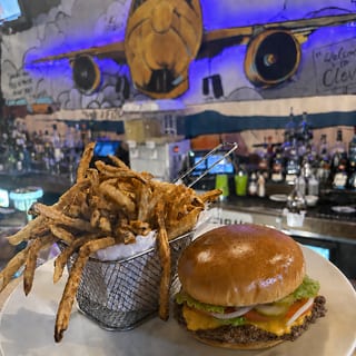 American Classic Cheeseburger