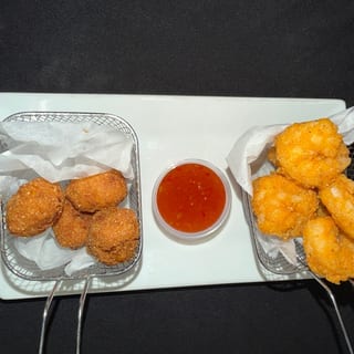 Tokyo Salmon Bites w/fries